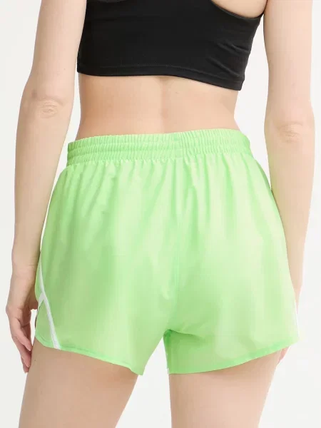 Спортивные шорты Under Armour