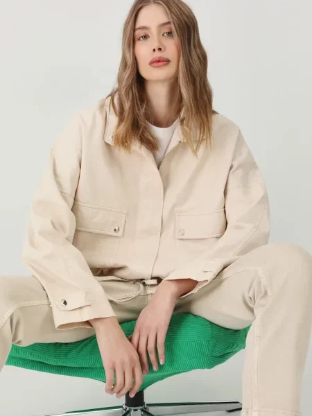 Medicine kurtka bomber przejściowa oversize beżowy