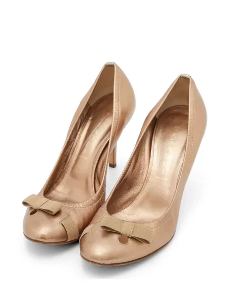Pantofi cu toc Casadei cu funde din piele