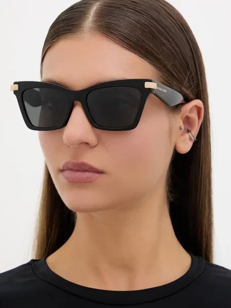 Michael Kors sončna očala Cat Eye črna
