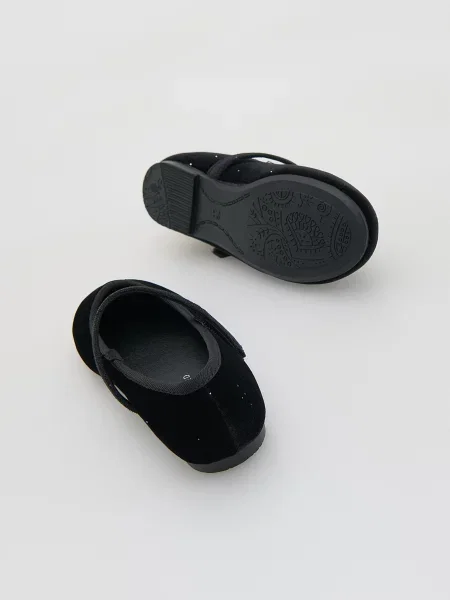 Бархатные балетки Reserved черные