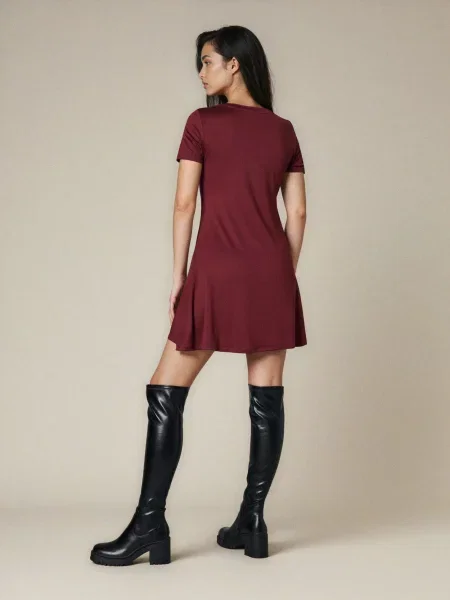 В’язане міні-сукня бордовий