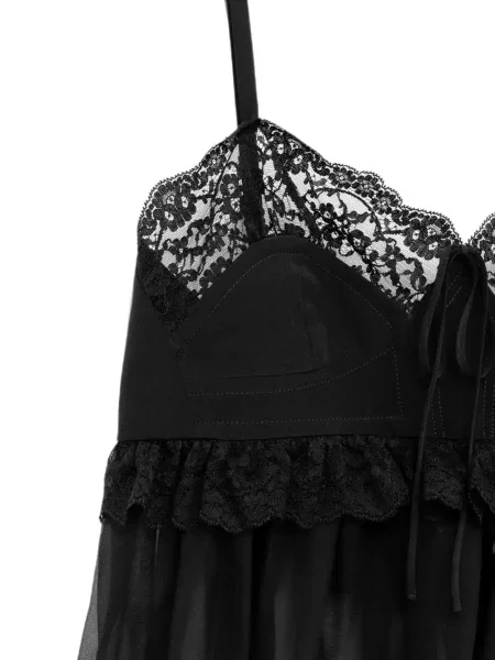 Top Chloé cu volane din dantelă negru
