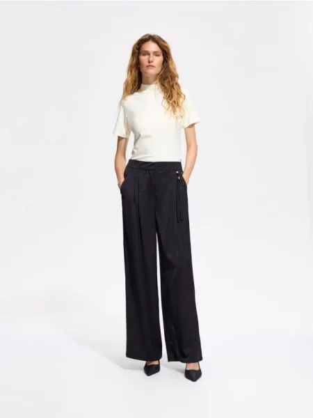 Reserved Tricou cu fibre de bambus crem