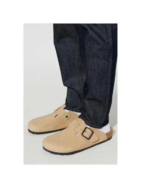 Klapki Birkenstock skórzane na sprzączkę beżowe
