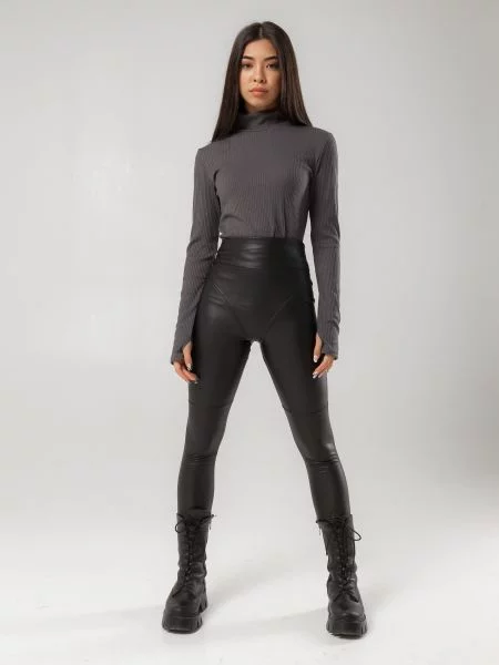 Nova Vega Легінси чорний