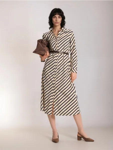 Сукня-сорочка з поясом на талії і бавовною різнобарвний