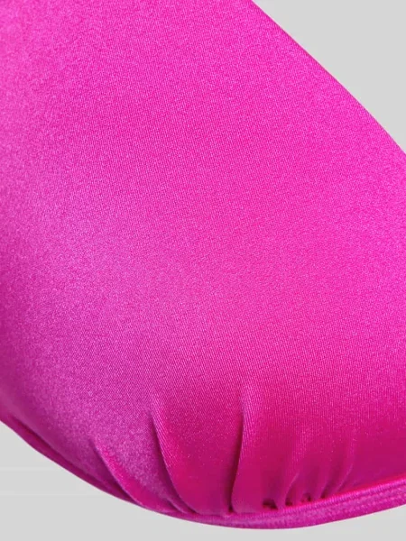 Góra od bikini z falbankami model Liora' Lascana