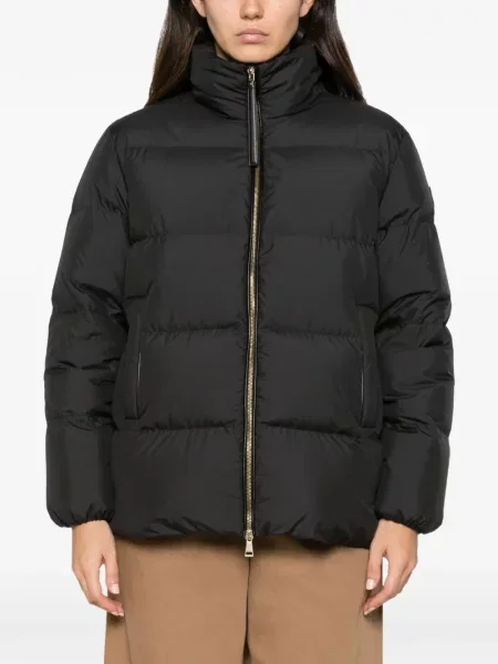 Matlasat geacă cu puf Moncler negru