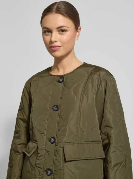 Kurtka pikowana o kroju regular fit z z patkami model MILLIE' Vero Moda