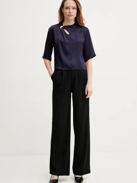 Блузка Sessun однотонна синій