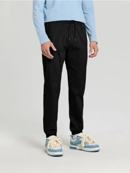 Sinsay Kalhoty joggers černá
