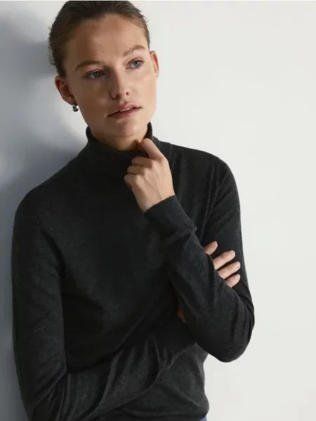 Reserved Pulover pe gât cu adaos de lână gri-închis gri