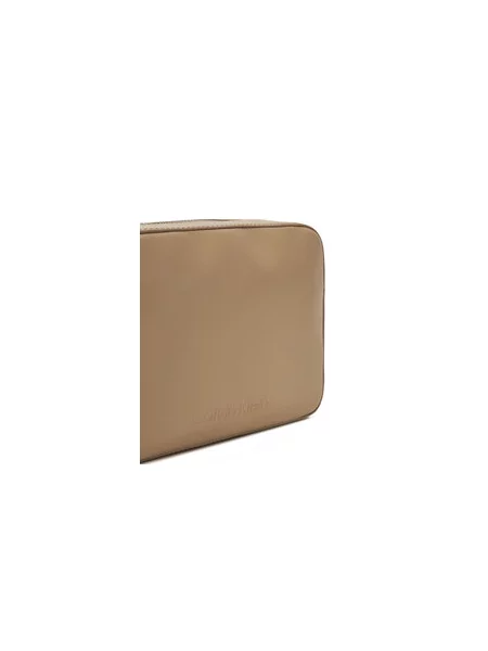 Calvin Klein Torbica Embossed Logo Camera Bag Smeđa bež