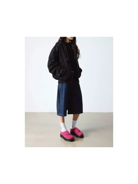 Klapki Dr. Martens zamszowe czerwone