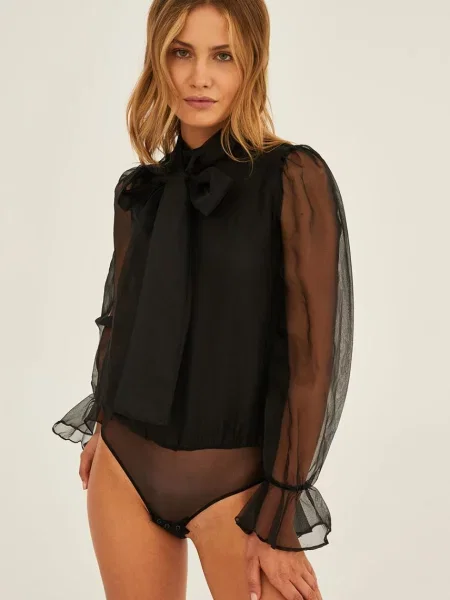 Bluza Undress Code za žene crna