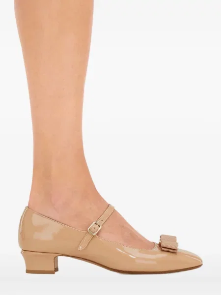 Pantofi cu toc Ferragamo cu funde