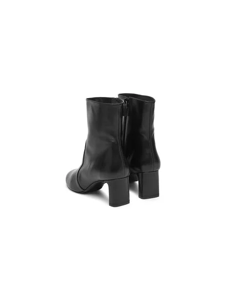 Stuart Weitzman Členková obuv Babette Zip čierna