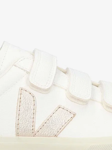 Шкіряні кросівки Veja Recife Logo Chromefree Recife Logo білий