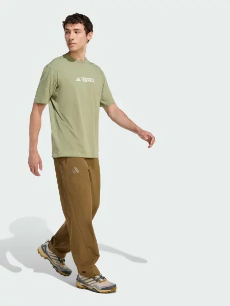 Футболка Adidas зеленая