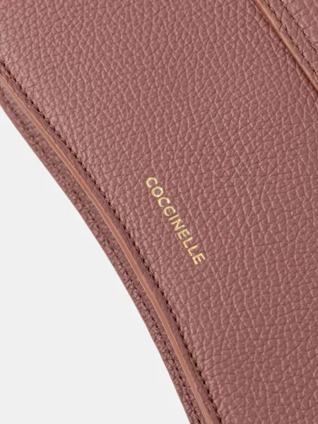 Кожаная сумка через плечо Coccinelle