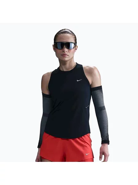 Спортивная футболка Nike черная