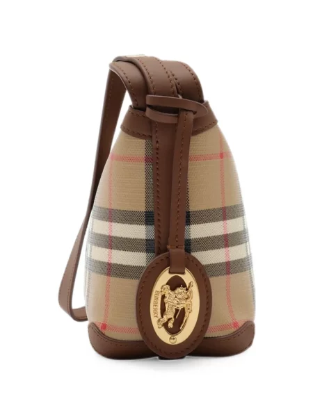 Geantă Burberry în carouri