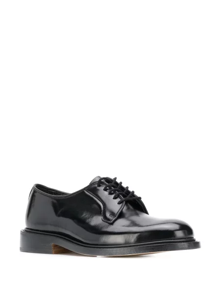 Derby Tricker's