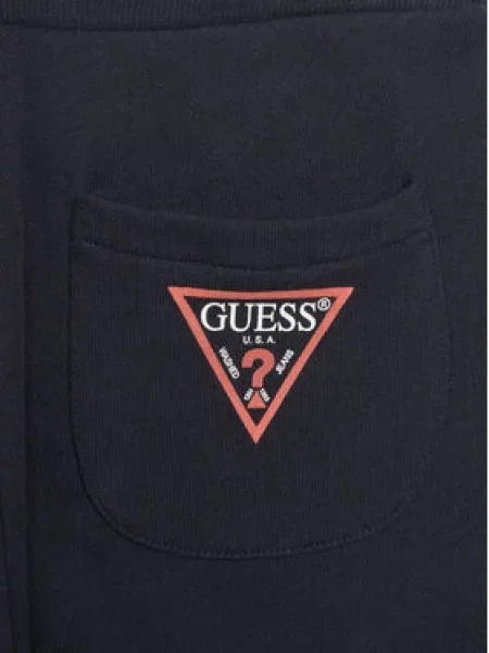 Šortky z materiálu Guess