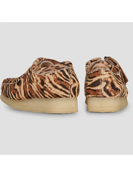Pantofi Clarks Originals maro