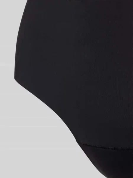 Stringi z wysokim stanem i elastycznym pasem model ‘Dream’ Magic Bodyfashion czarne