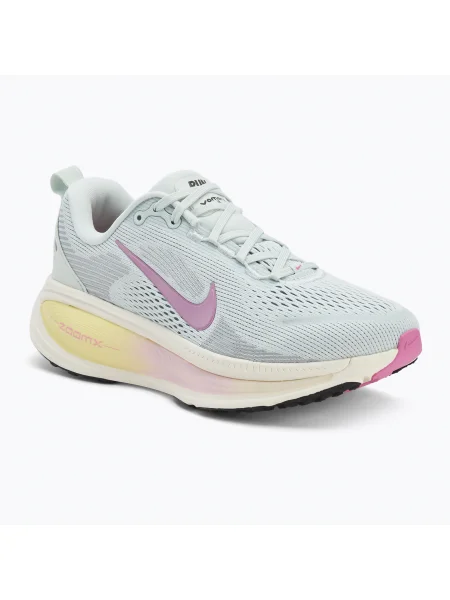 Дамски обувки за бягане Nike Vomero 18 barely grey/pale ivory/cannon/playful pink сиво