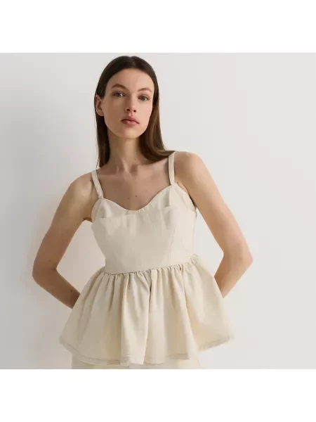Reserved Tričko s volánkem peplum krémová