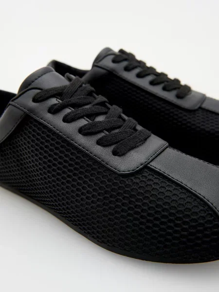 Кроссовки Reserved черные