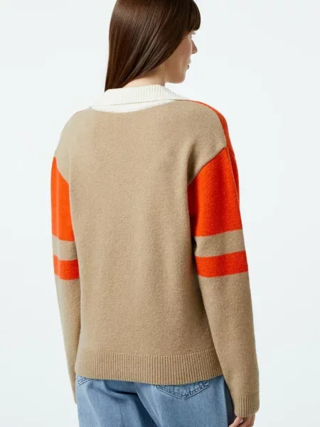 Свитер Lacoste белый