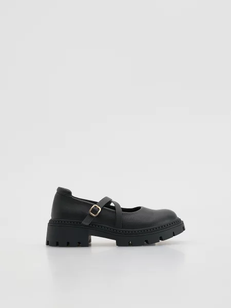 Reserved Bőr loafer cipő fekete