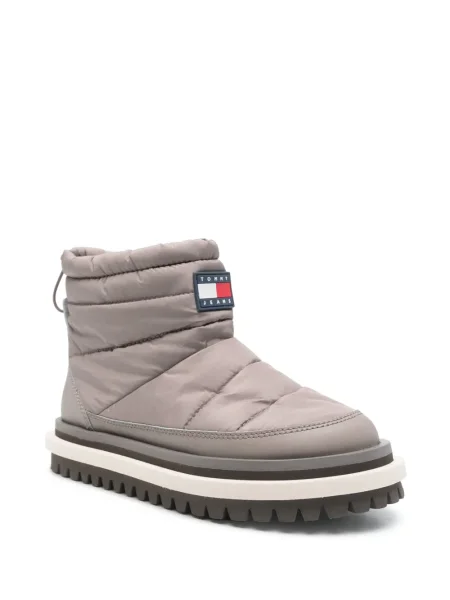 Auliniai batai Tommy Jeans izoliuoti ruda