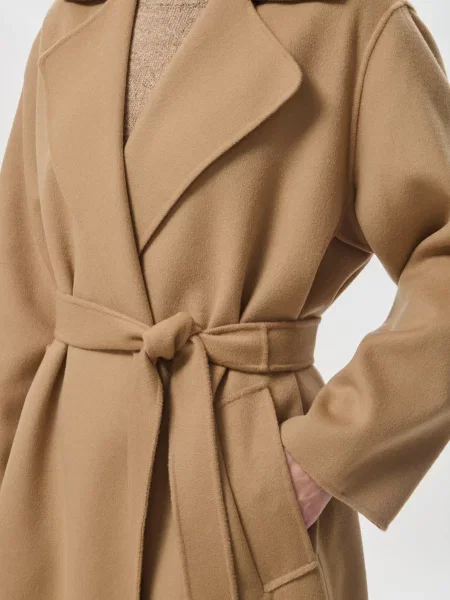 Пальто Weekend Max Mara бежевое
