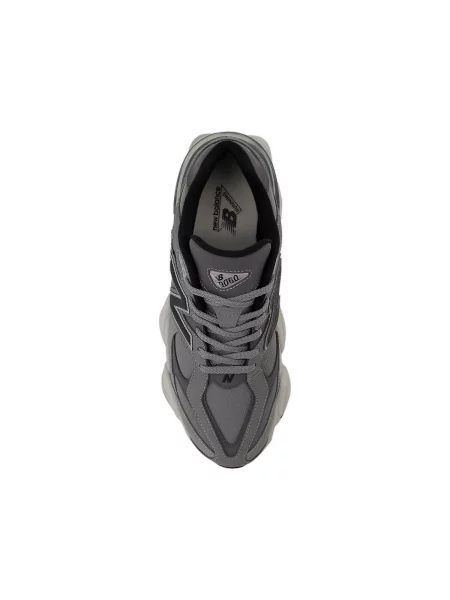 Pantofi New Balance din piele de căprioară gri