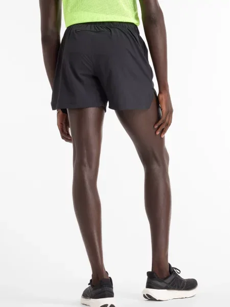 Бесшовные спортивные шорты New Balance черные