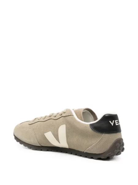 Fűzős szarvasbőr sneaker Veja autogrammal