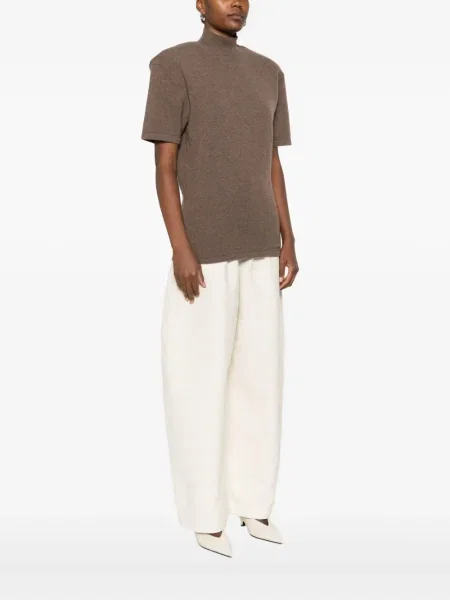 Top Jacquemus scurt maro