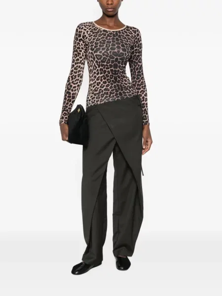 Lung top Baserange cu imagine cu model leopard
