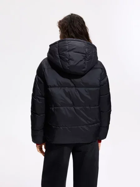 Куртка Reserved с капюшоном черная