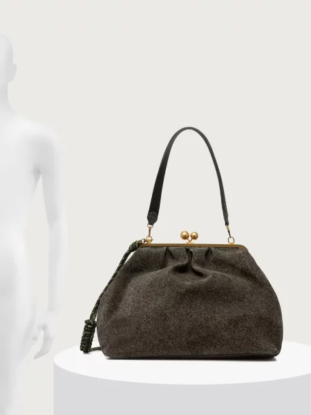 Замшевая сумка через плечо Weekend Max Mara