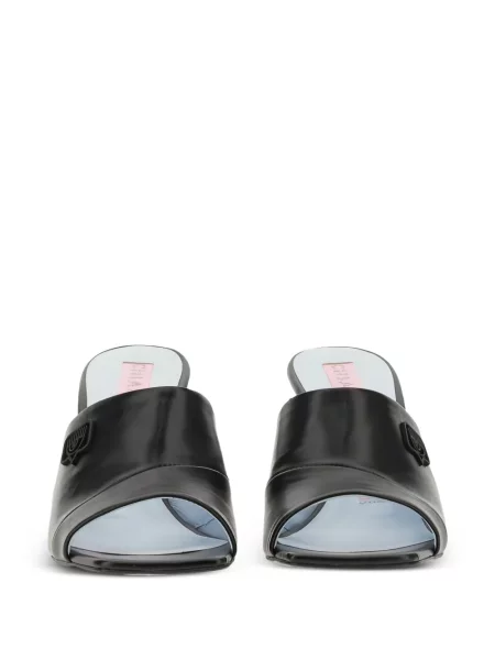 Sandale Chiara Ferragni cu vârf pătrat negru