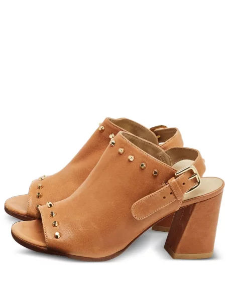Kožne sandale Stuart Weitzman sa šiljcima smeđa