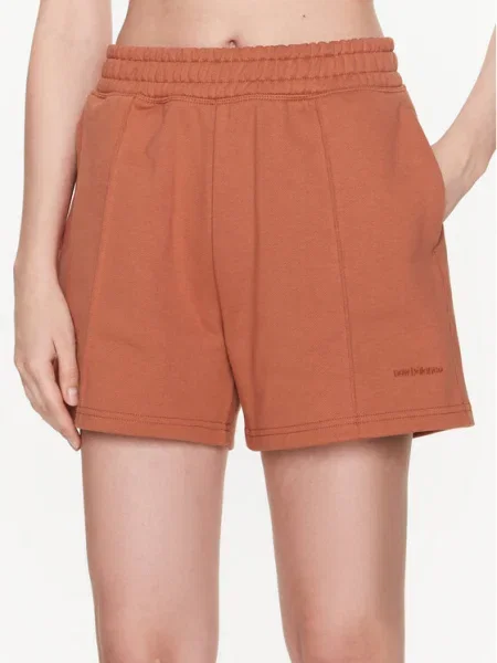 New Balance Pantaloni scurți sport Athletics Nature State maro