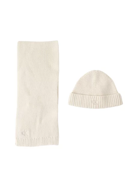 Set šal + kapa Calvin Klein Jeans Knitted Scarf Beanie Giftbox Kremna bež