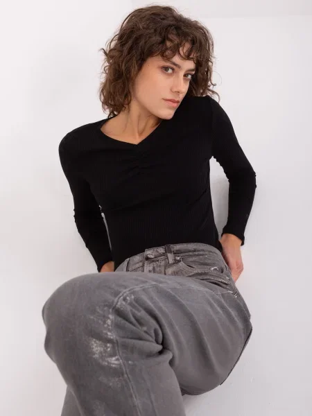 Bluză Fashionhunters cu mâneci lungi lungă negru